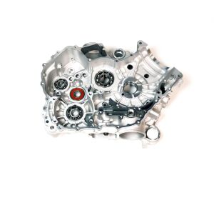 LEFT CRANKCASE KIT (fit new oil regulator cover -E01-G104000-000-02)