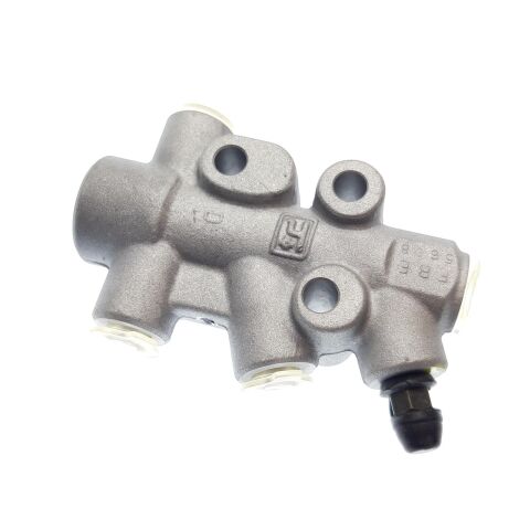 DISTRIBUTOR
