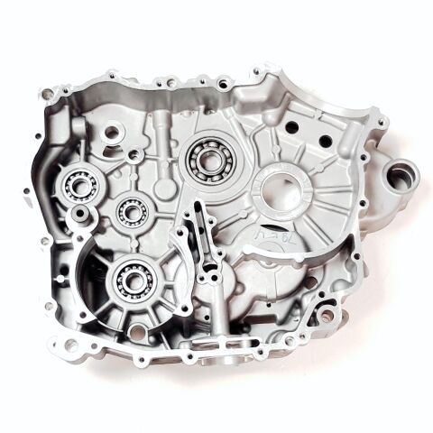 R/B 38068 LEFT CRANKCASE